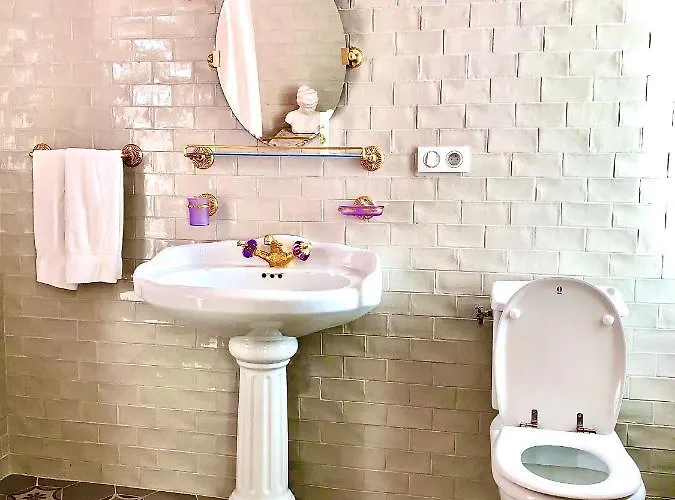 Chateau Gunes Cissac-Médoc